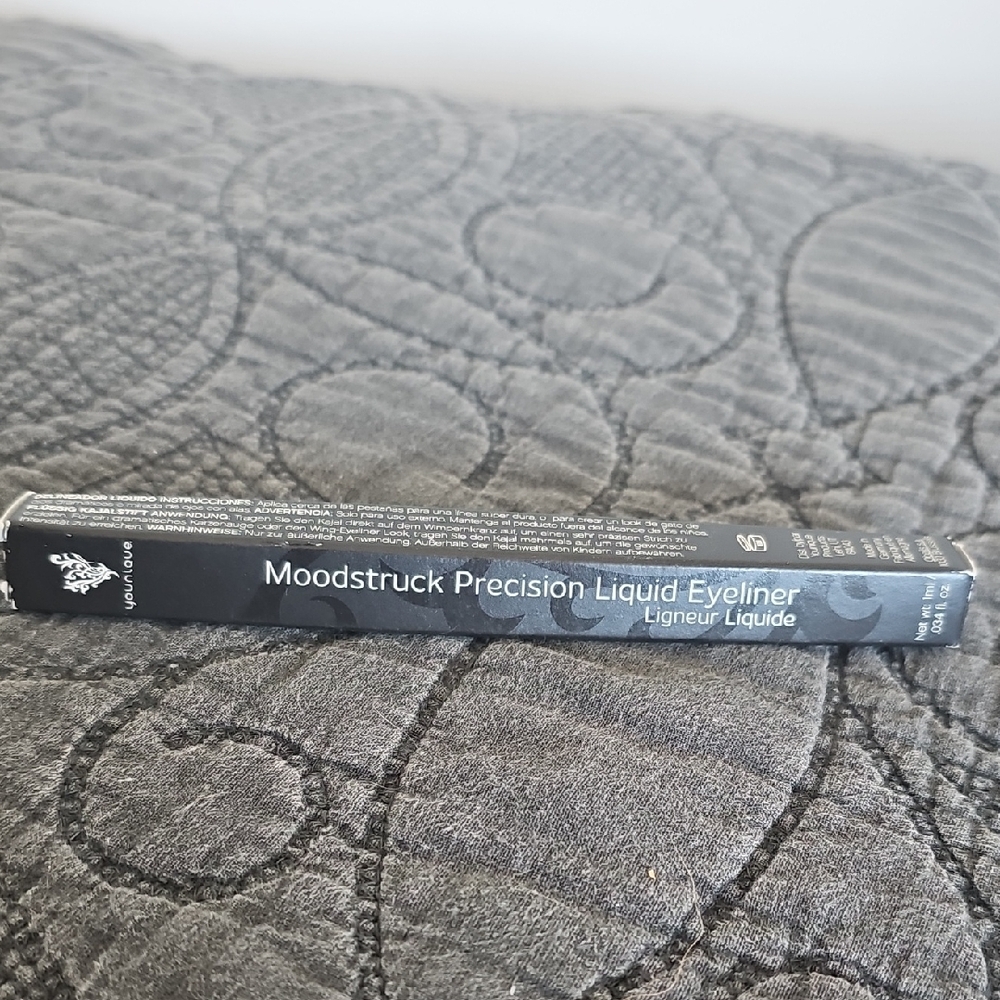 Moodstruck Precision Liquid Eyeliner